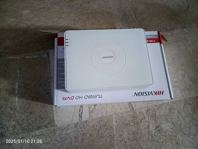 Hikvision DVR 16 ch 7100 Series 0