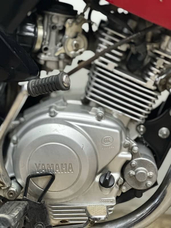 yamaha ybr125g 2016 japniess model ( low millage ) 9