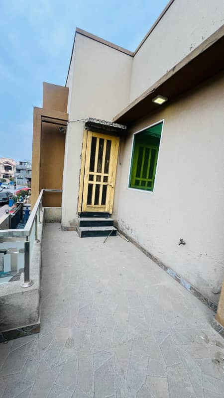 10 Marla fully furnished house available for Rent in bahria towan Rawalpindi phase 3 17