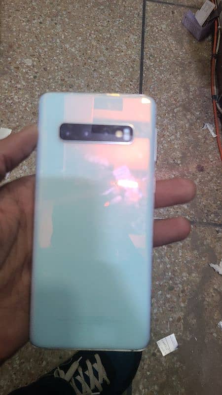 i m selling samsng galaxy s10 pta vip aproved 3