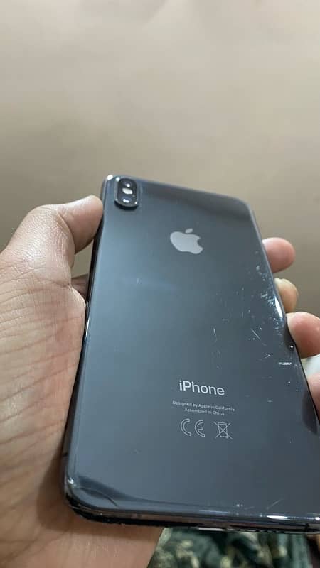 iPhone XS Max 3