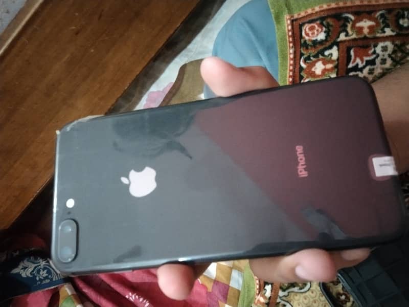 Iphone 8 plus factory unlocked 10/10 urgent 0