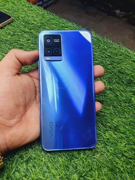 vivo y21 4/64 gb with box in blue colour num 03059555/991 3