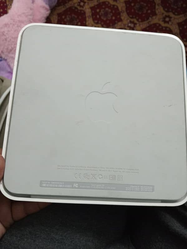 Apple Router 2 TB Builtin Storage 2