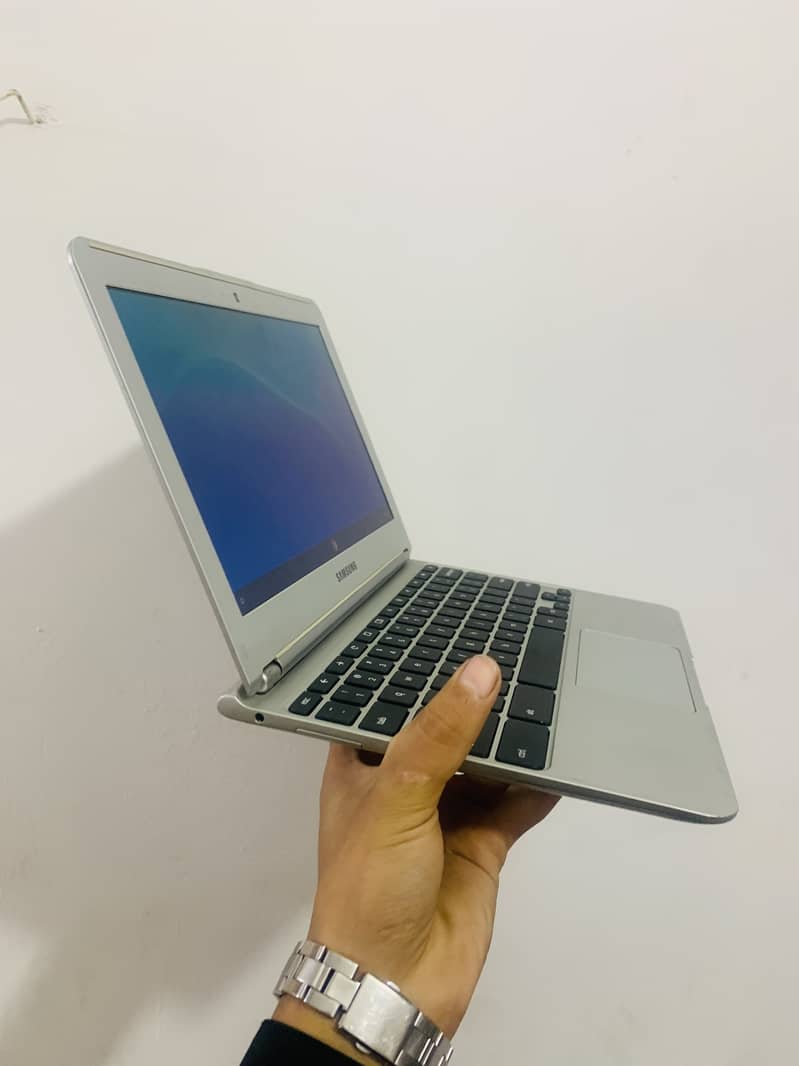 Samsung Chromebook 4