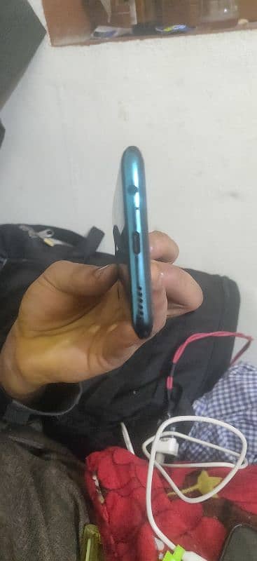 Huawei Y9 Prime 4