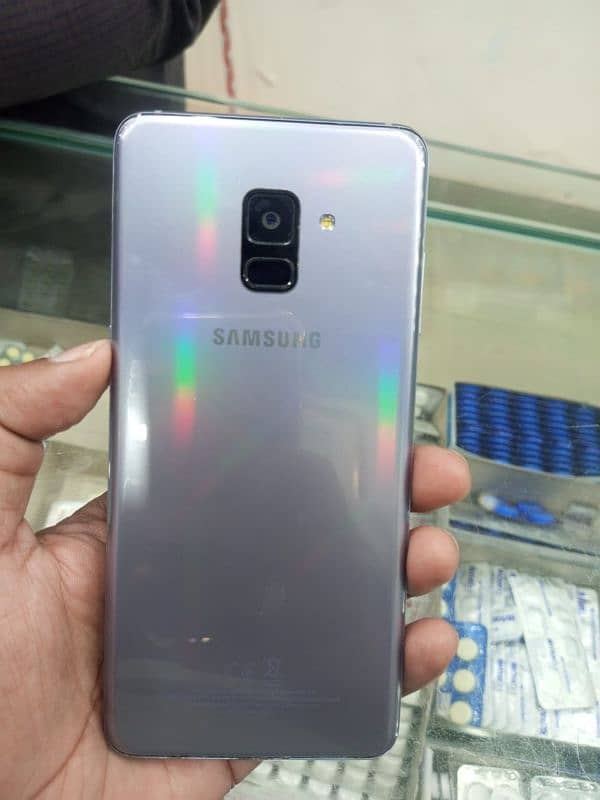 sumaung a8+ 4+64 amoled display  just box sath h ofical all 0