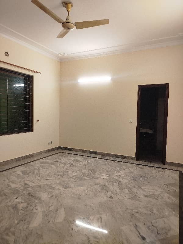 1 KANAL NEW HOUSE FOR RENT IN JOHAR TOWN LAHORE 2