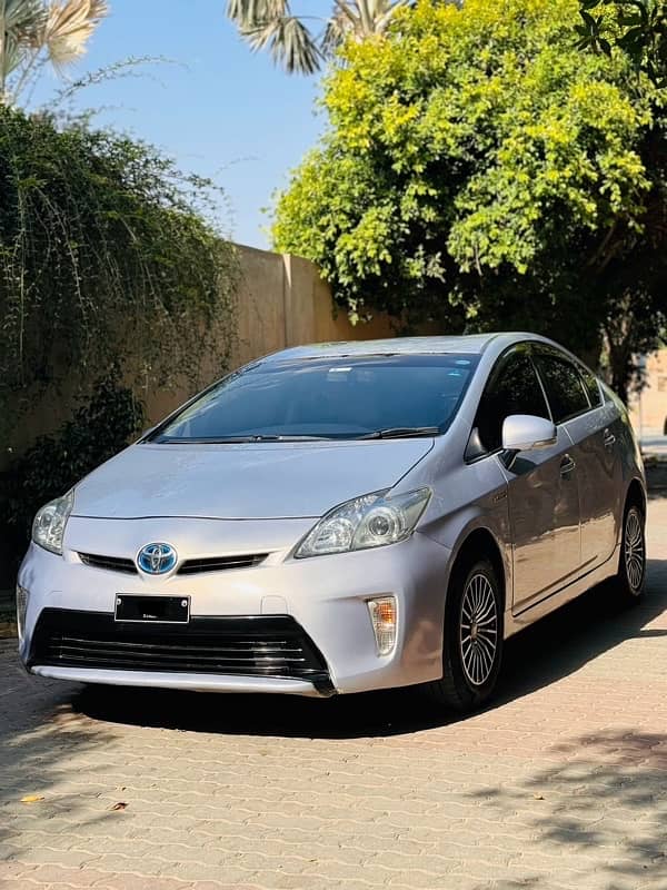 Toyota Prius 2013 1