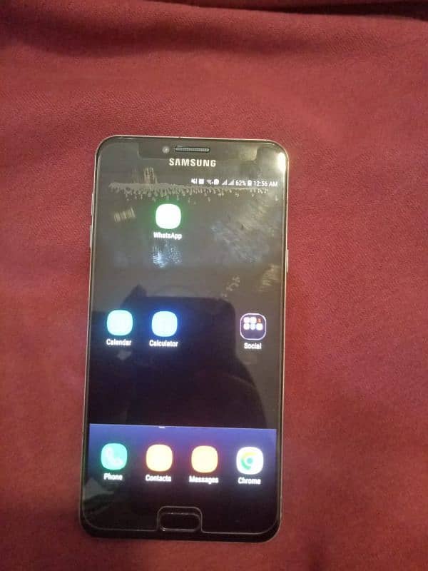 galaxy C7 good condition 2