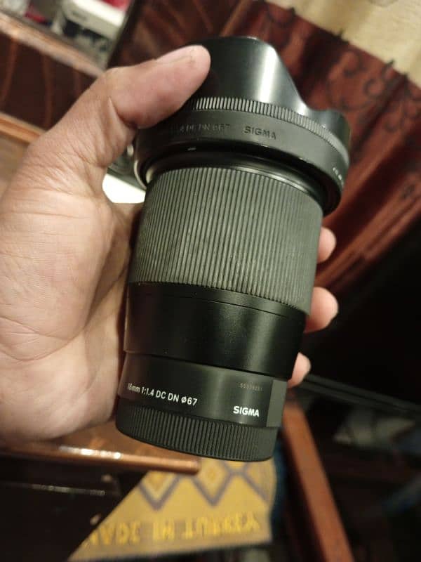 Sony E mount 16mm 1.4 sigma 6