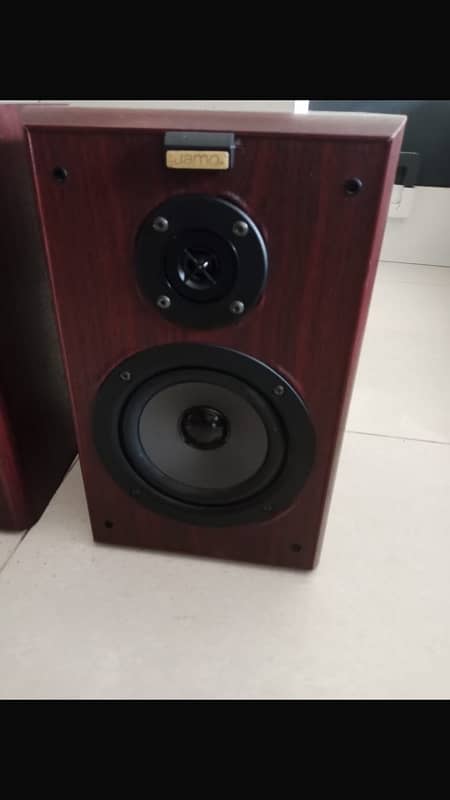 Jamo speaker 4