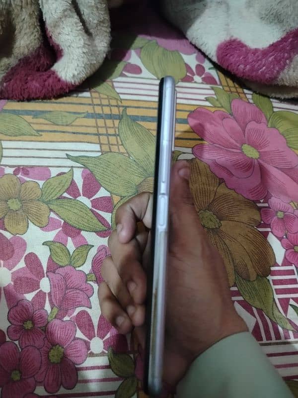 vivo y 20 10 by 10 condition 4gb 64 gb 1