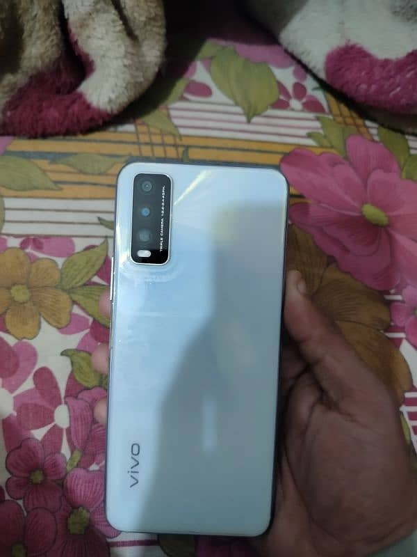 vivo y 20 10 by 10 condition 4gb 64 gb 2