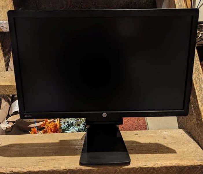 HP z31 Elitedisplsy 24inch 1080 0