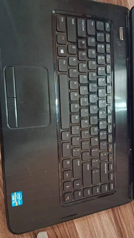 Dell laptop for selling 3