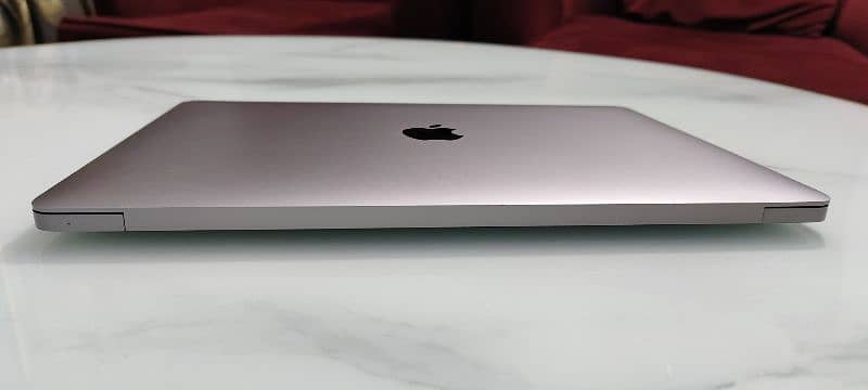 Apple MacBook Air 2018 13″ 4