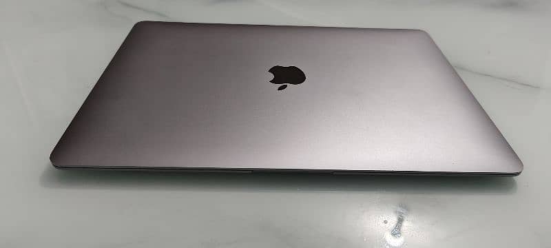 Apple MacBook Air 2018 13″ 5