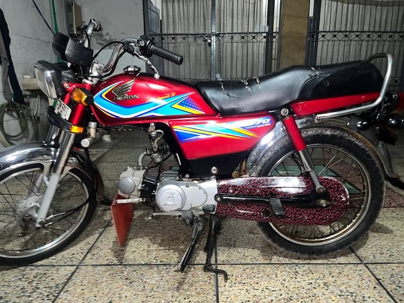 Honda 70    19 Modle 3