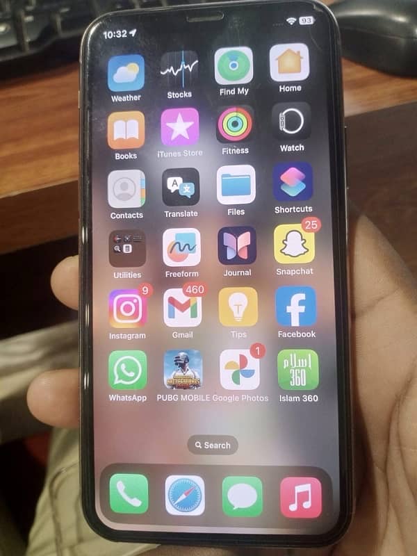 iphone 11 pro gold factoryunlocked 4