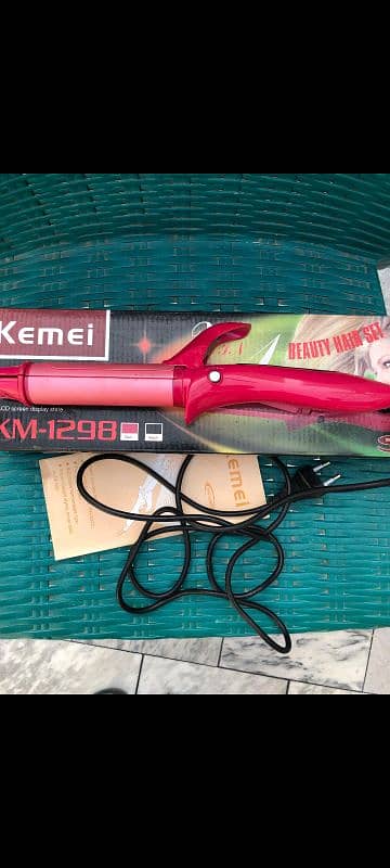 KEMEI Hair Straightener and Hair Curler 1