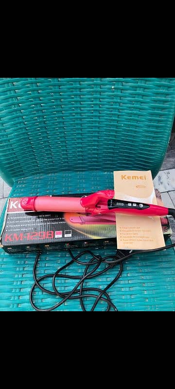 KEMEI Hair Straightener and Hair Curler 4