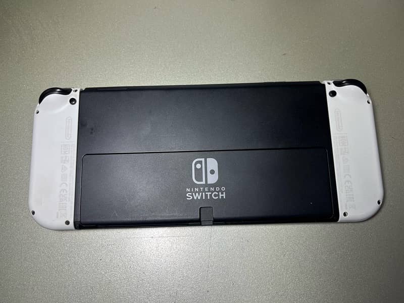 Rs 75000 Nintendo switch oled white 2