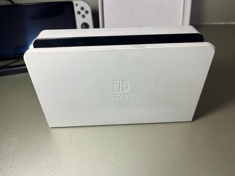 Rs 75000 Nintendo switch oled white 4