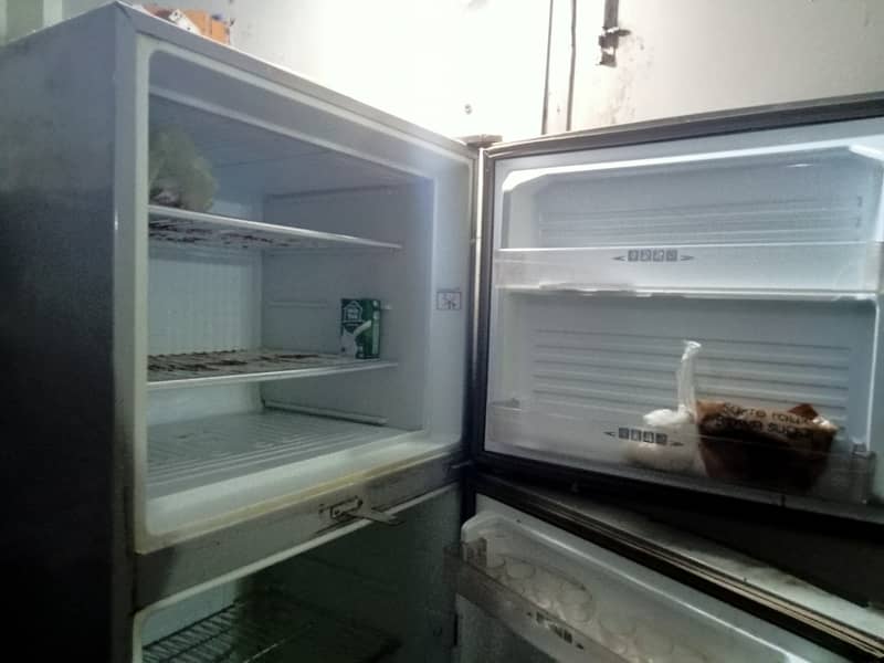 Dawlance fridge for sale 2