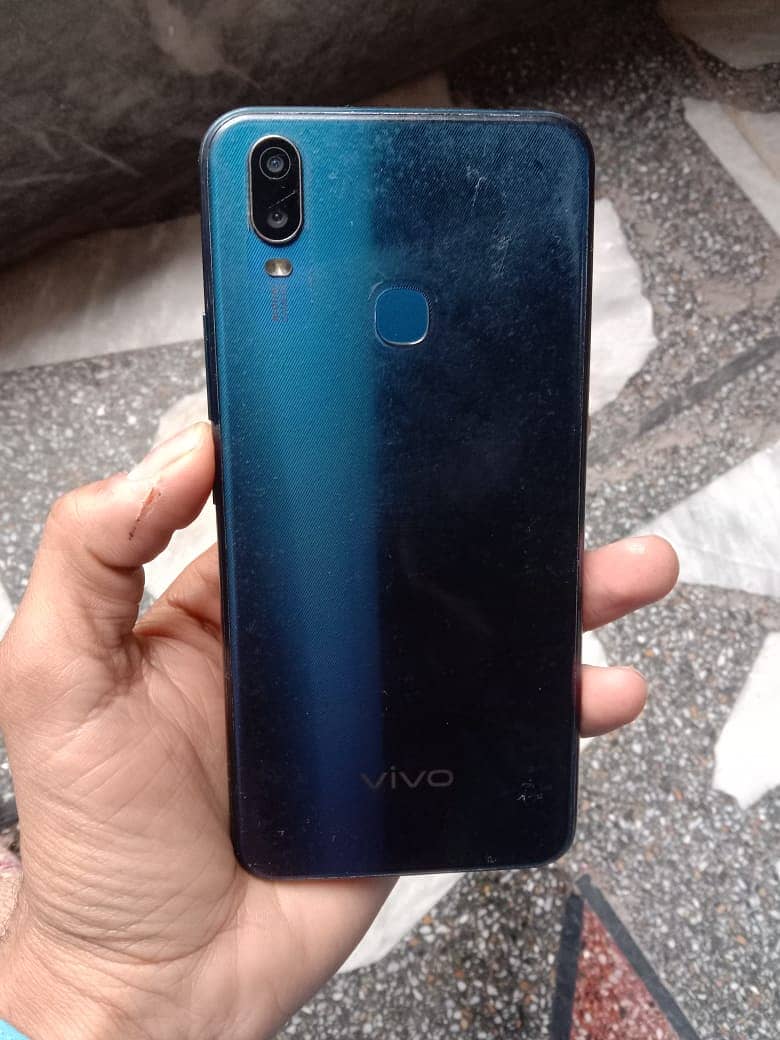 Vivo y11 3.32 ram hai 2