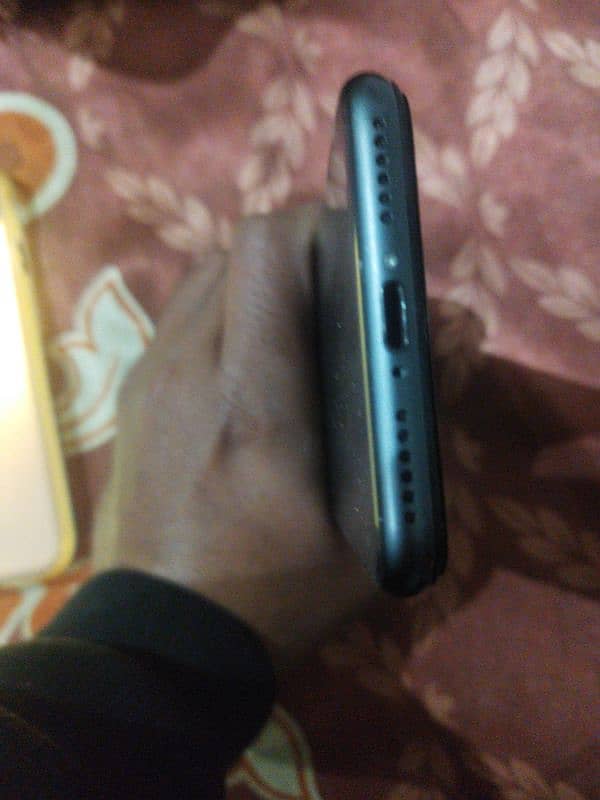 iphone 8 PTA approved 2