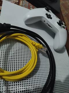 Xbox One S(1TB)