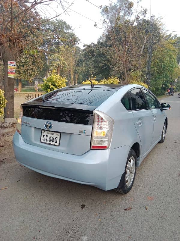 Toyota Prius 2014 8