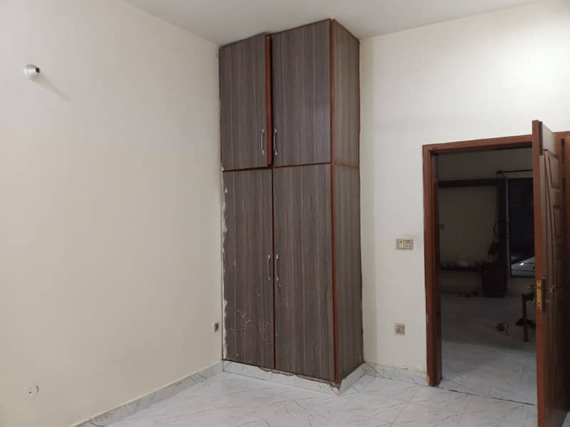 Flat For Bachelors And Family Available For Rent 13