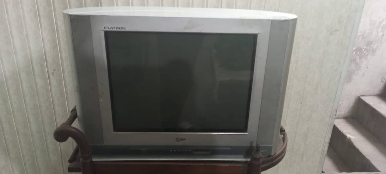 LG Flatron Television - Minimal Used TV 0