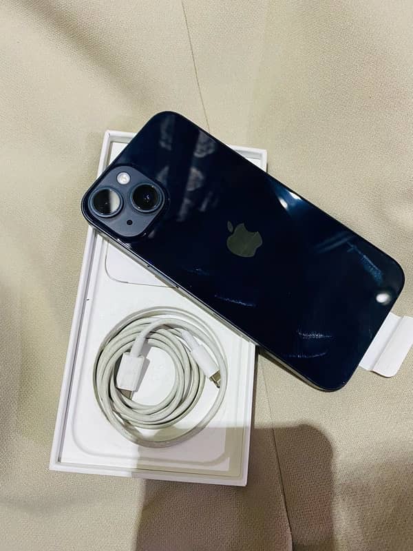 I phone 14 128 gb Jv 10 by 10 urgently sale 8