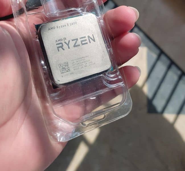 gaming pc amd ryzen 5 2600 10/10 condition price is negotiable 2