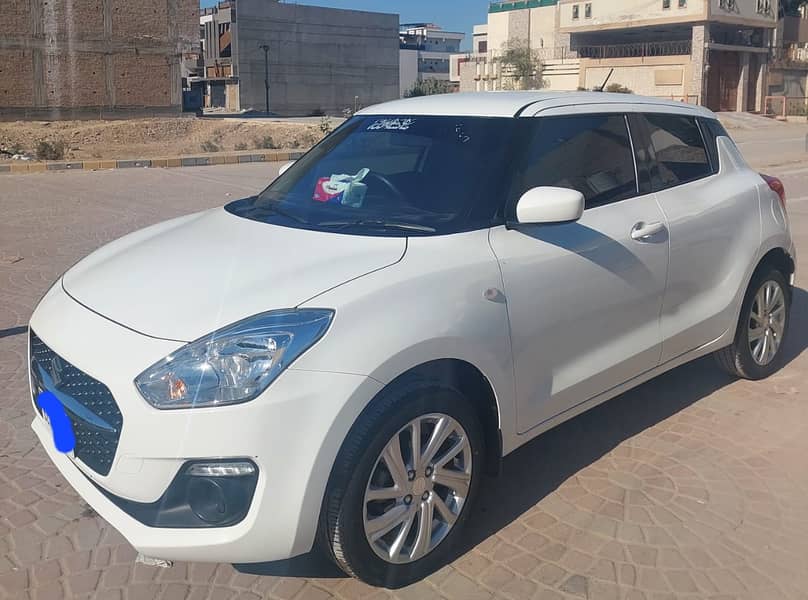 Suzuki Swift GL CVT - 2023 0