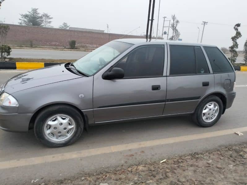 Suzuki Cultus 2014 3