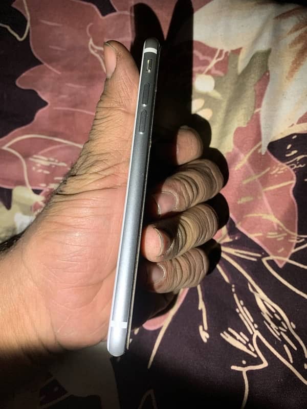 iphone se (2020) PTA Approved 4