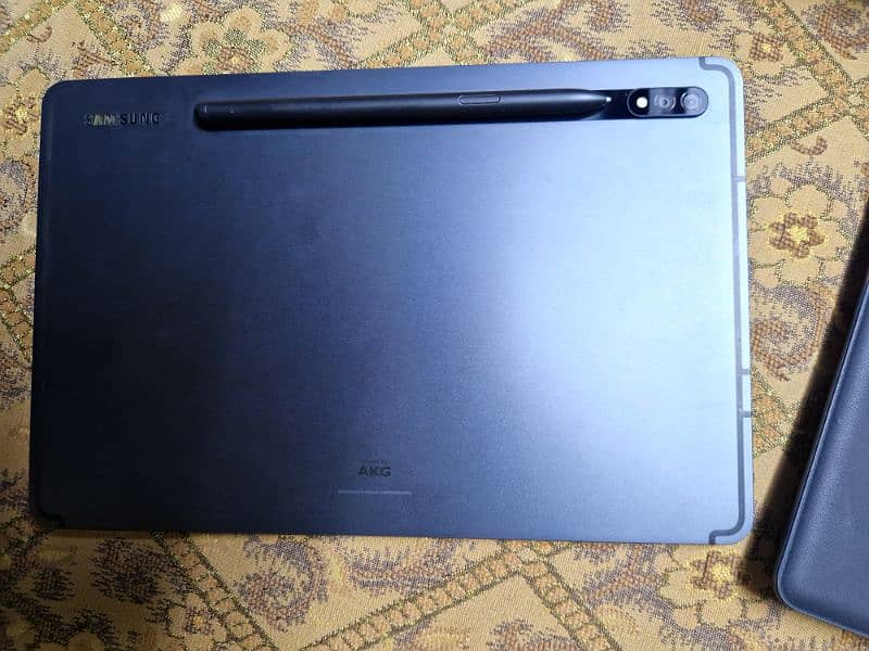 Samsung Tab S7 WITH original keyboard case 7