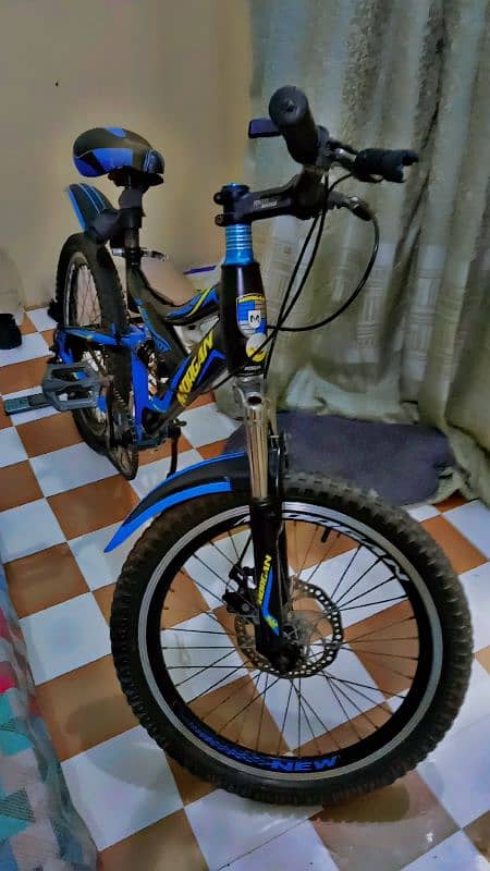 Street hawk blue end black colour cycle 1