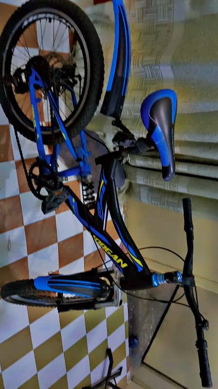 Street hawk blue end black colour cycle 5