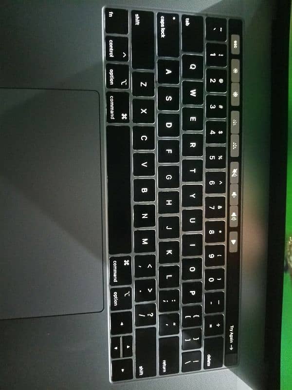 MacBook Pro (15-inch, 2018) 1