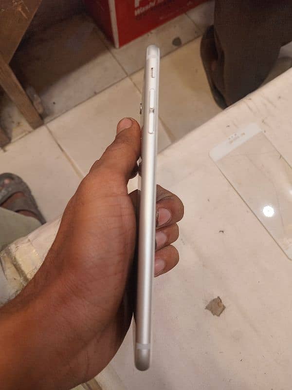 iPhone 6 plus non PTA 4