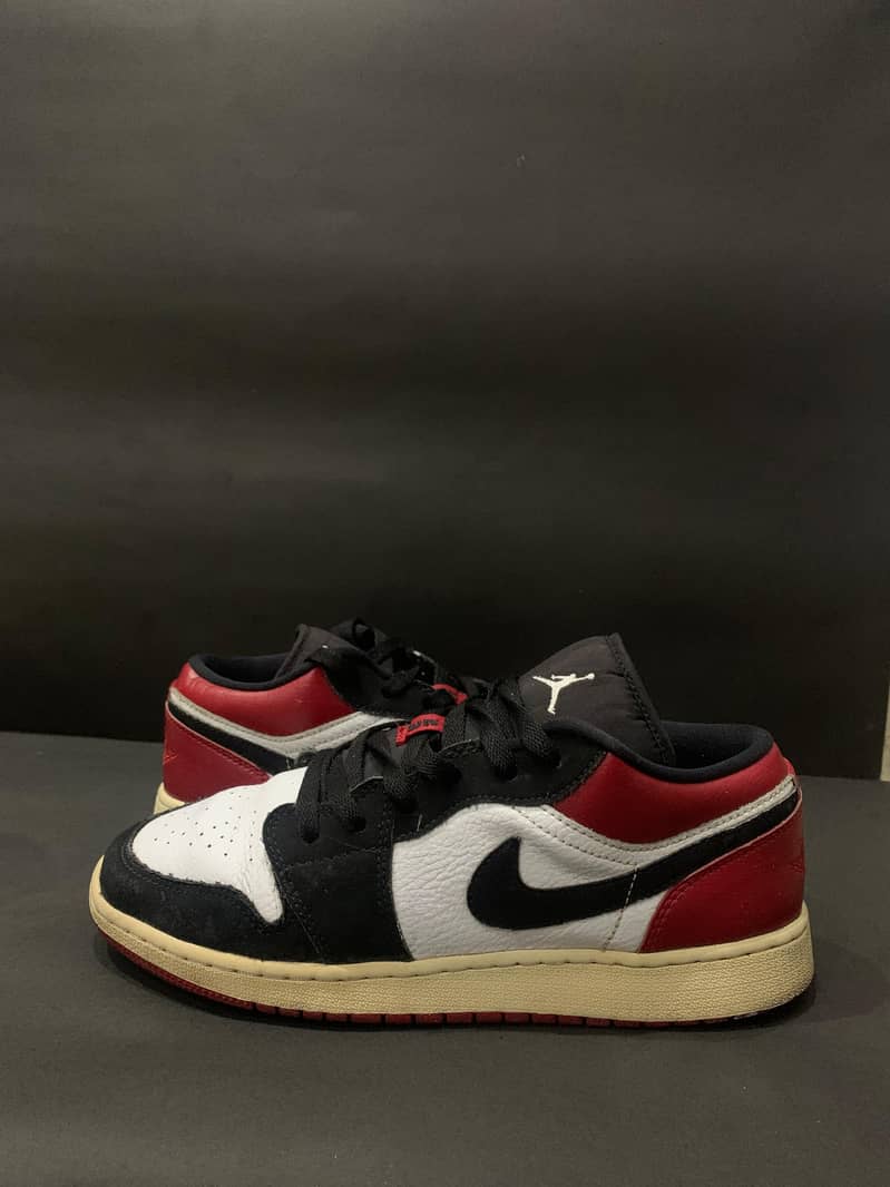 Jordan 1 Low Black Toe (2019) 0