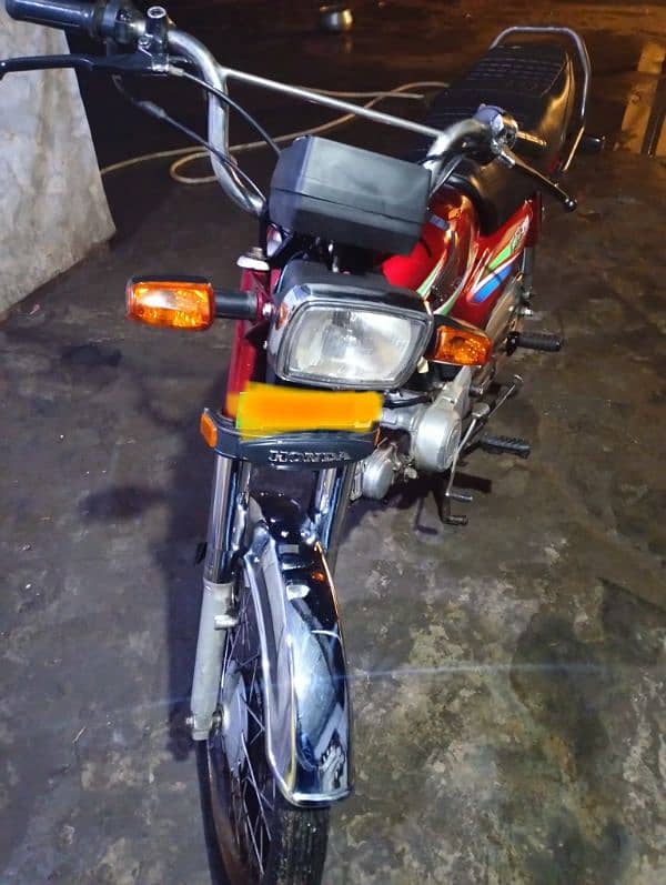 Honda cd 70 2012 model . . Engine fuly pack. . . Documents complete. . 8