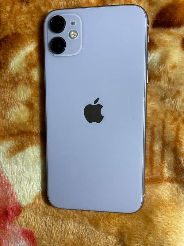 iPhone 11 3