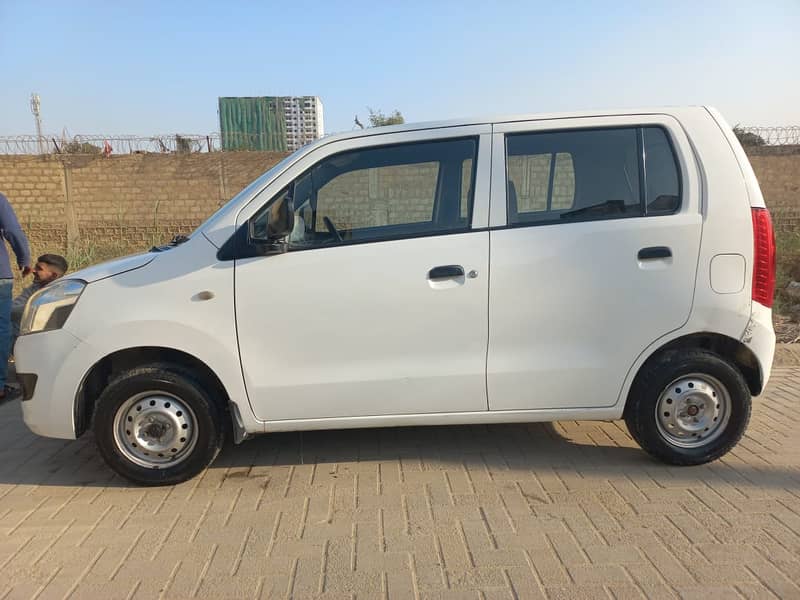 Suzuki Wagon R 2019 1