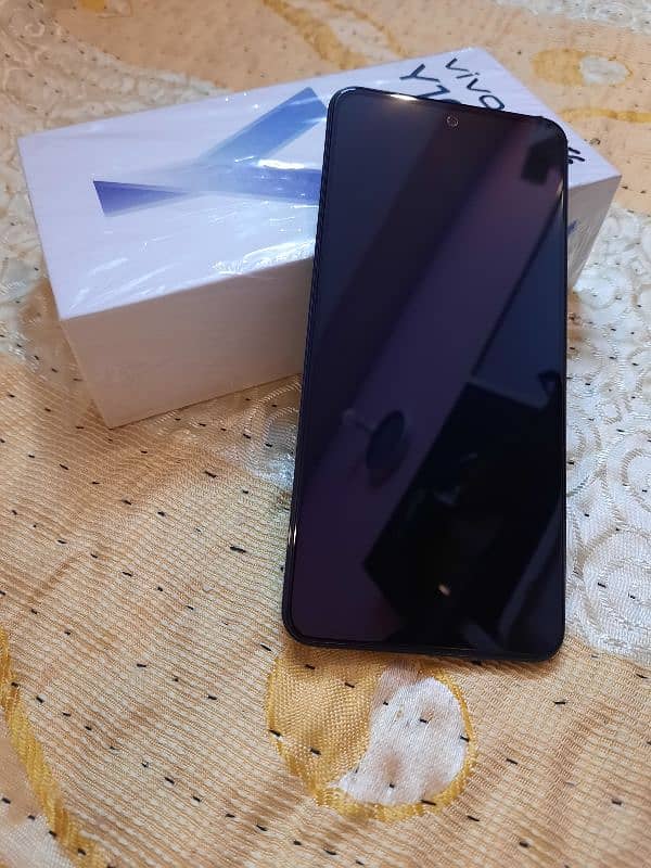 Vivo Y100 8+8/256 With Box 2